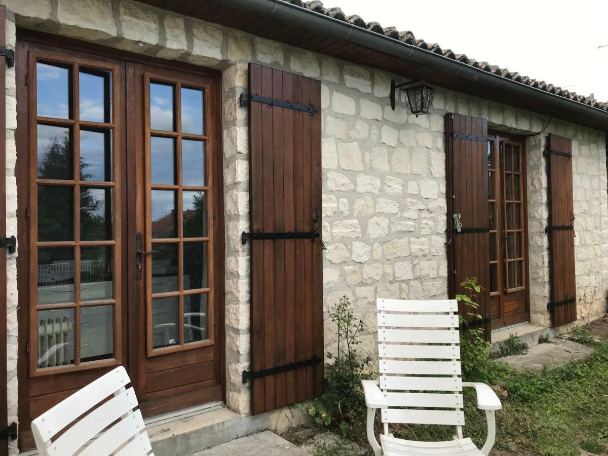 May'S Cottage Availles-Limouzine Eksteriør bilde